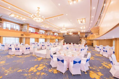 Jiangsu Excemon New Century Grand Hotel Отели рядом с достопримечательностью «Nanjing Hongshan Forest Zoo»