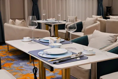 Lanzhou Zhongshan Hotel Отели рядом с достопримечательностью «Lanzhou University of Technology Science & Technology Park»