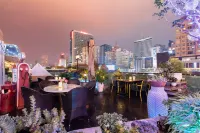 The Hump Hostel Hotels in 