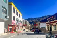 Bianba Feifan Hotel Hotels in Banbar