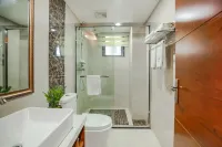 Yinjiang Jiuding Hotel (Yinjiang Wenchang Park) فنادق في ينغ جيانغ