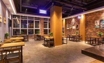 Zhe Coffee Hotel (Songzhuang Art District Branch of Beijing Tongzhou Friendship Hospital)