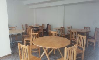 Pengzhou Yishan Bangshui Farm Stay