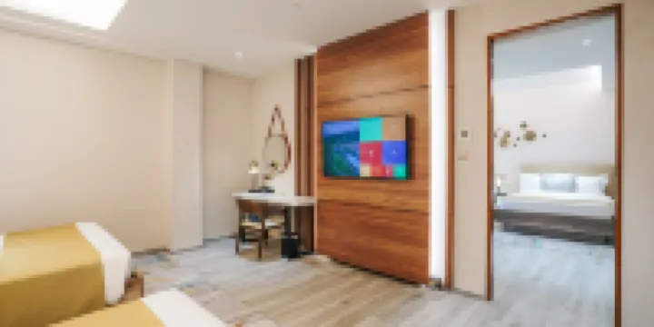 Nouveau Resort - Deluxe Family Suite