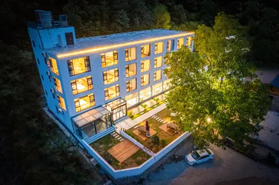 欒川吾遇民宿（老君山雲景索道店） 欒川冷水汽車站附近的飯店