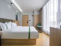 GreenTree Inn (Chuxiong Xianren Ancient Town Shop) Hotels in Chuxiong