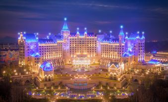 Zhengzhou Yinji Ice and Snow Hotel