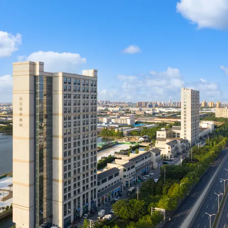 Kunshan Wanda Yuehua Hotel