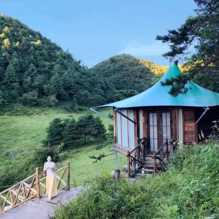 Lichuan Hanchi Resort Camp