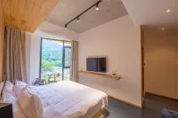 Jiangyou Qingxi Mountain House - balcony