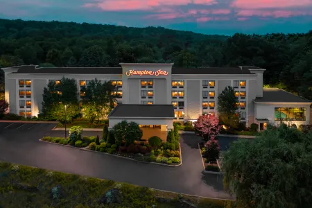 Hampton Inn Danbury Отели рядом с достопримечательностью «Мемориальный парк Беннетт»