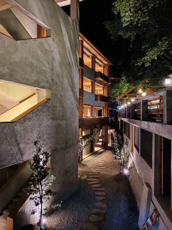 ORIGINAL Отели в г. Цинчуань