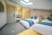 Putuo Mountain Yunyi Inn (Putuo Mountain Wharf Shop)