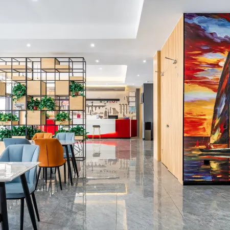 Shankee Hotel (Suining Gaotiezhan Wanda Plaza)