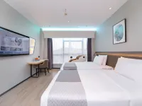 Zijing Jiahong Hotel (Zhaoqing Railway Station Xinghu Scenic Area)