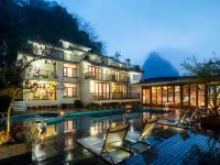 Yangshuo The Apsara Lodge Hotels near Ten-Mile Art Gallery - Moon Mountain