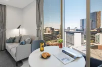 Meriton Suites George Street - balcony