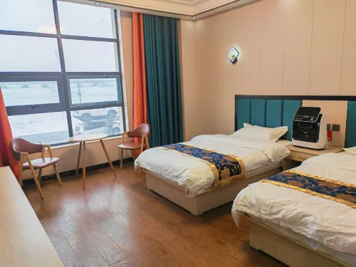 Dongfeng Grand Hotel (Yanshiping)