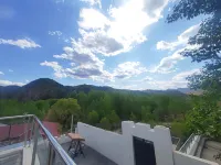 Tangzimiao Nuanquanhui Hot Spring Homestay - Mountain view