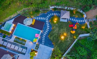 Qiuxi·aki Starry Sky Hot Spring Homestay (Anji Yunshang Grassland Branch)