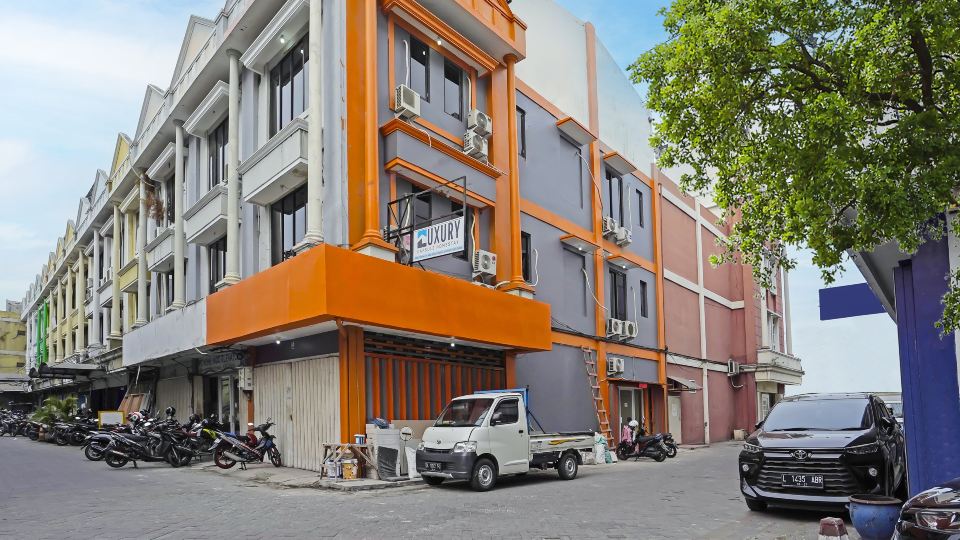 OYO Life 91727 Luxury Homestay Sidoarjo