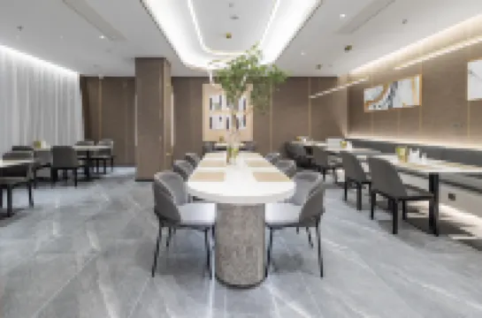 โรงแรมโฮมอินน์ พลัส (สาขา ถนนตงกวน ตงฉวน หยางโจว)