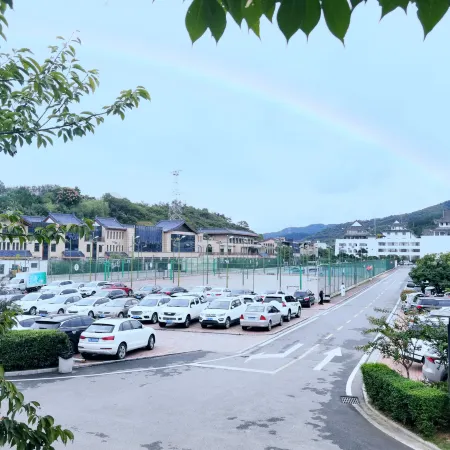 Wanda Yue Hotel · Qixia Wuyi (Wudangshan Scenic Area Entrance)
