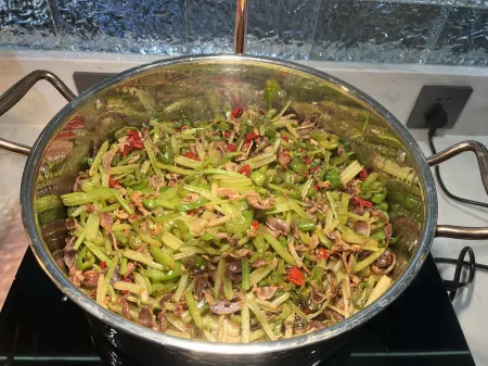 Xana Hotelle(Ningdong Store) Отели рядом с достопримечательностью «Lingwu Xihu Park»