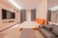 Xinyue Boutique Movie Homestay (Shandong University of Technology) - Balkoner