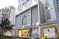 Jewel Zamalek Hotel Hotels in Al Huwaiteyah