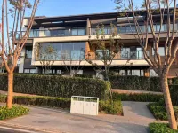 Fuxian Lake April Sky Homestay (Starry Sky Town Branch)