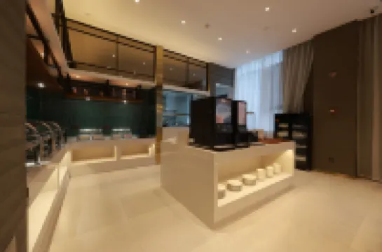 ジェームズ ジョイス コフィテルホテル（平遥古城南門観光センター）