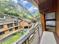Dexuxishui Renjia Inn - Mountain View