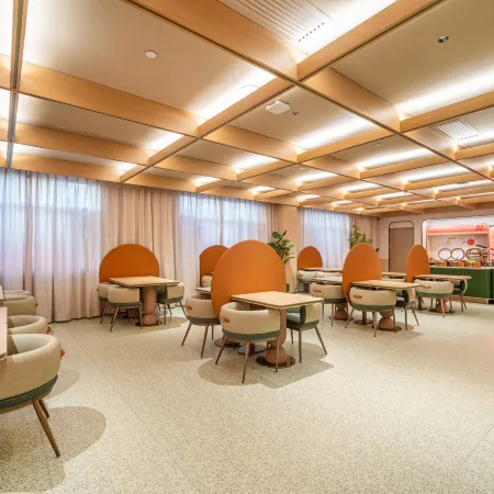 Orange Hotel (Bole Kaiping Lake Park)