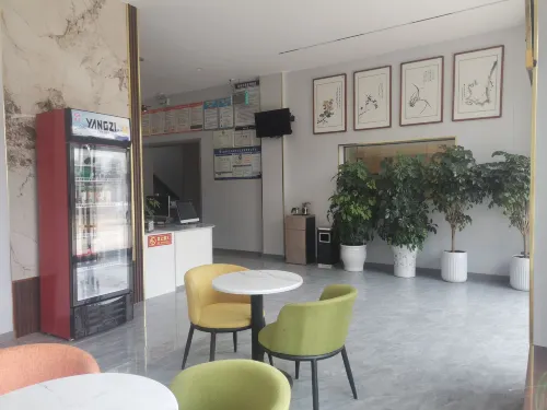 Yiju Hotel - Bãi đậu xe