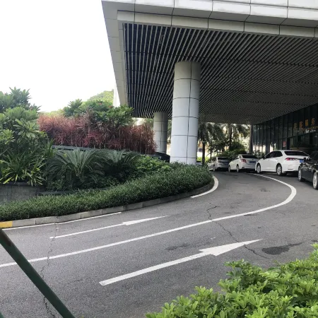 Hailuowan Sea View Resort Apartment (Yangjiang Hailing Island Agile Gold Coast Branch)