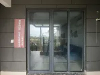 魯能·來宿山海天自營民宿（泰山7號店） Hotel dekat Longlou Aviation Commercial Street