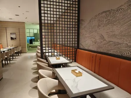 MEHOOD LESTIE Hotel (Xi'an North Railway Station Fengcheng Jiu Road Subway Station) Отели рядом с достопримечательностью «Xi'an Jiaotong University City College»