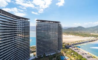 Haina Xingchen Full Suite Surf Sea View Beautiful Stay (Wanning Sunac Riyuewan Branch)