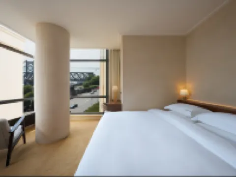 Tian Yu An Art Hotel(Dan Dong Train Station Ya Lu River Bridge) ) Hotels in Dandong