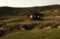 Azara Nomad Ngawa Yiqiu Hotel