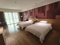 Man Guo International Hotel (Panyu Chimelong Nancun Wanbo Subway Station) Hotels near Guangzhou Vocational College of Technology & Business