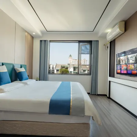 Tonglu Hefengyuan Hotel Отели рядом с достопримечательностью «Дружественная больница Чунцзян-Роуд (отдел Чунцзян-Роуд)»