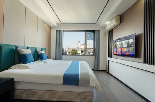 Tonglu Hefengyuan Hotel