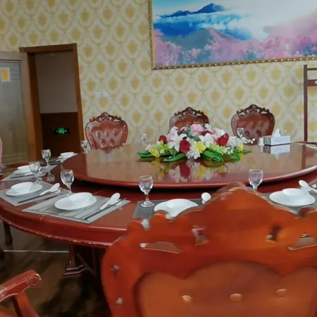 Fenghuang Grand Hotel
