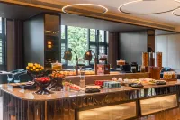 Beihai Silver Beach Qiaogang Style Street Orange Crystal Hotel - พร้อมอาหารเช้า