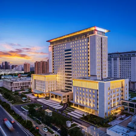Qianna Hotel (Luohe High-Speed Rail West Station Yuanhui District Government)