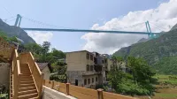 Xiaohuajiang Riverside Tinglan Homestay (Huajiang Grand Canyon Bridge) - Mountain view