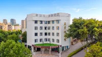 Yami Lanyin Hotel (South Asia Feature No. 1 City) โรงแรมในSouth Asia Feature No. 1 City