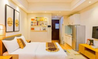 Sweetome Boutique Apartment (Qingdao Central Business District Dunhua Road Subway Station)